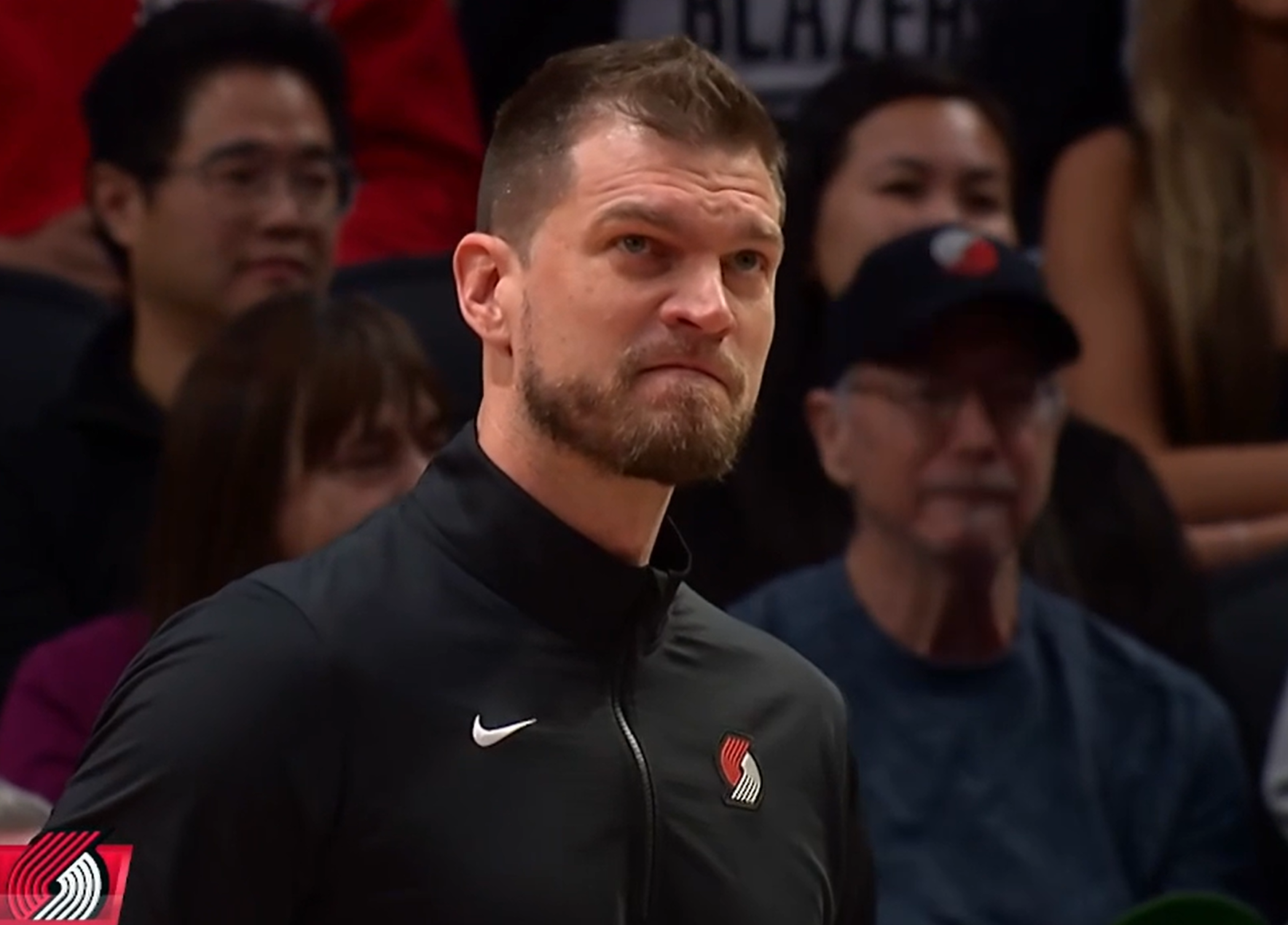 bob平台-开拓者117-101老鹰，杨瀚森1秒没打！目睹队友出战38分钟三分9中1