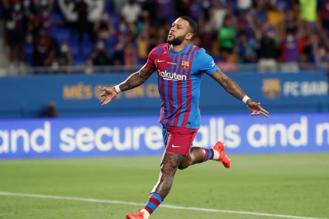 1631968280027008432.jpg bob官方网站-对话孟菲斯·德佩:巴萨已经掉队?我不这么认为